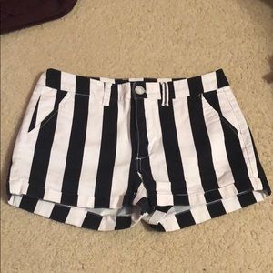 American Eagle Outfitters high rise shortie